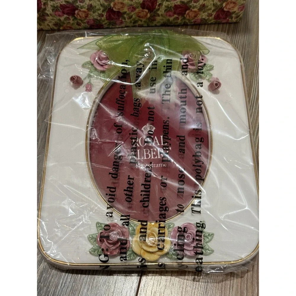 New Royal Albert Old Country Roses Photo Frame Unused w/ Box Raised Roses